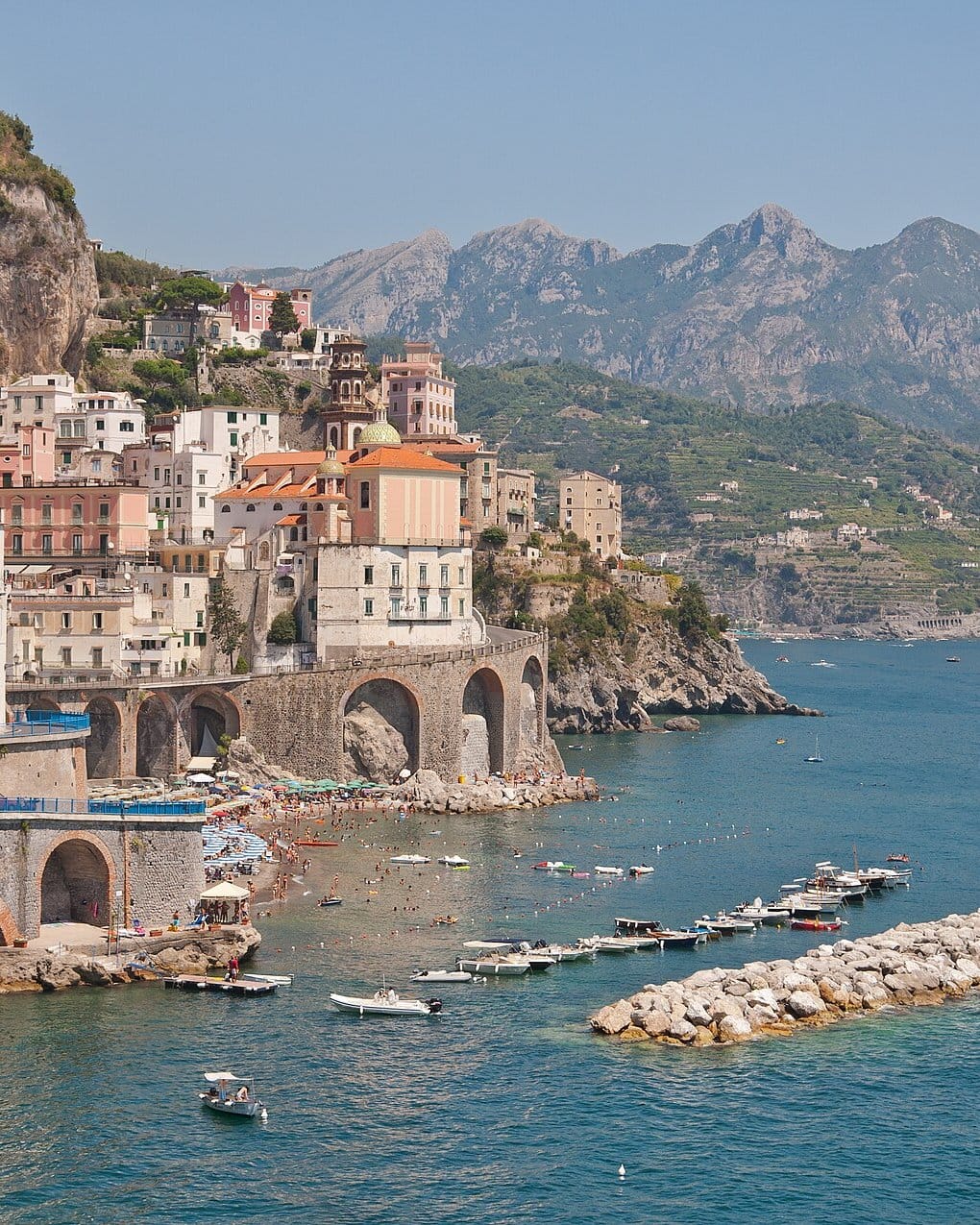 Getting lost on purpose 🗺️ 📍 Amalfi Coast #cityscape #wanderlust [QA] 📷 Paolo Costa Baldi · CC BY 3.0