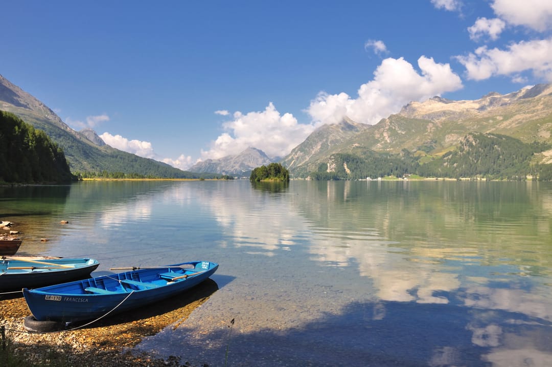Blue hour at Lake Sils 💙 📍 Engadin, Switzerland #nature #art [QA] 📷 Hansueli Krapf · CC BY-SA 3.0